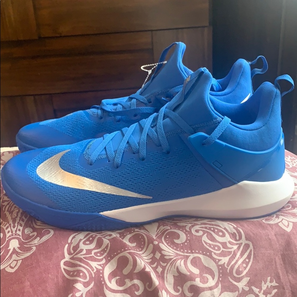 Brand New Men’s Nike size 16.5